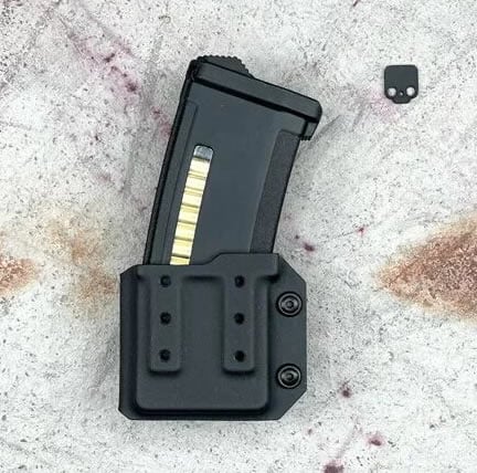Deadly Customs M4 Mag Carrier - Black